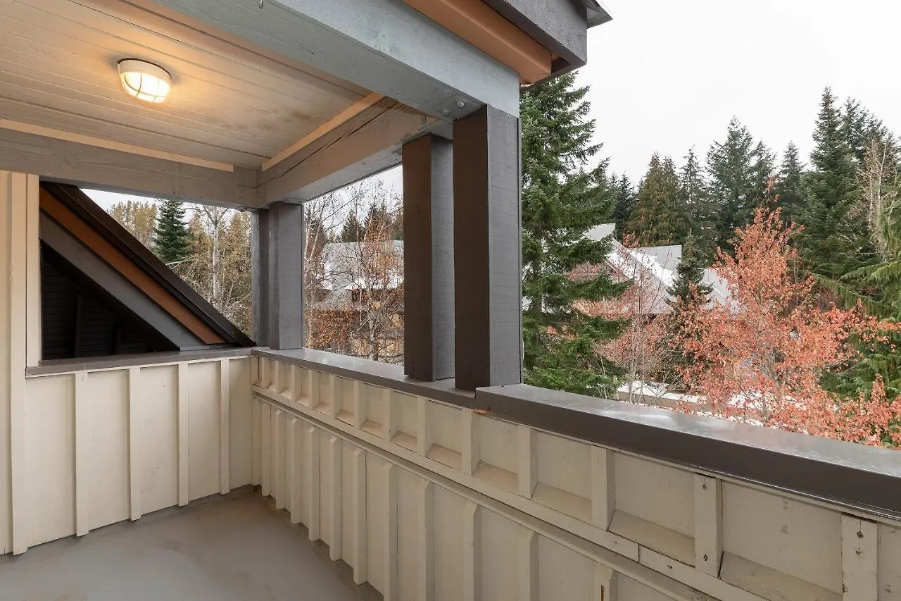 Stoney Creek- Lagoons By Whistler Premier Апартаменты