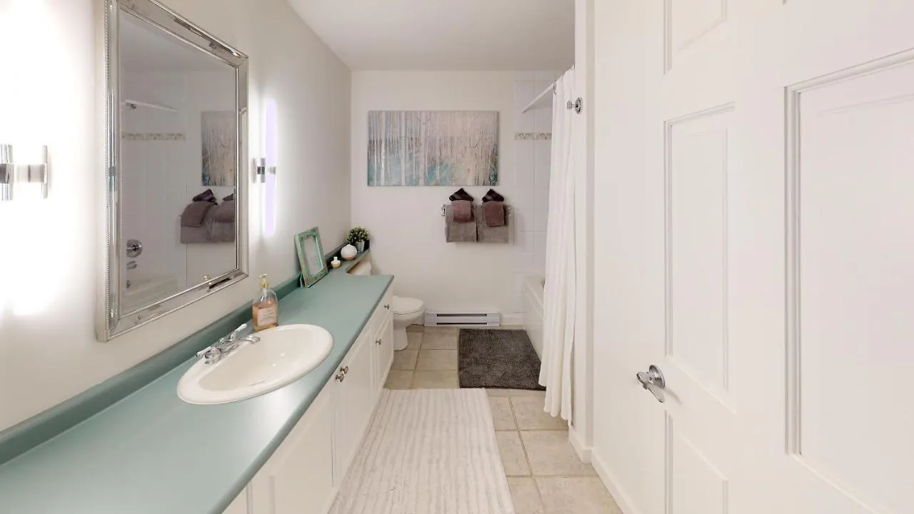 Stoney Creek- Lagoons By Whistler Premier Apartment