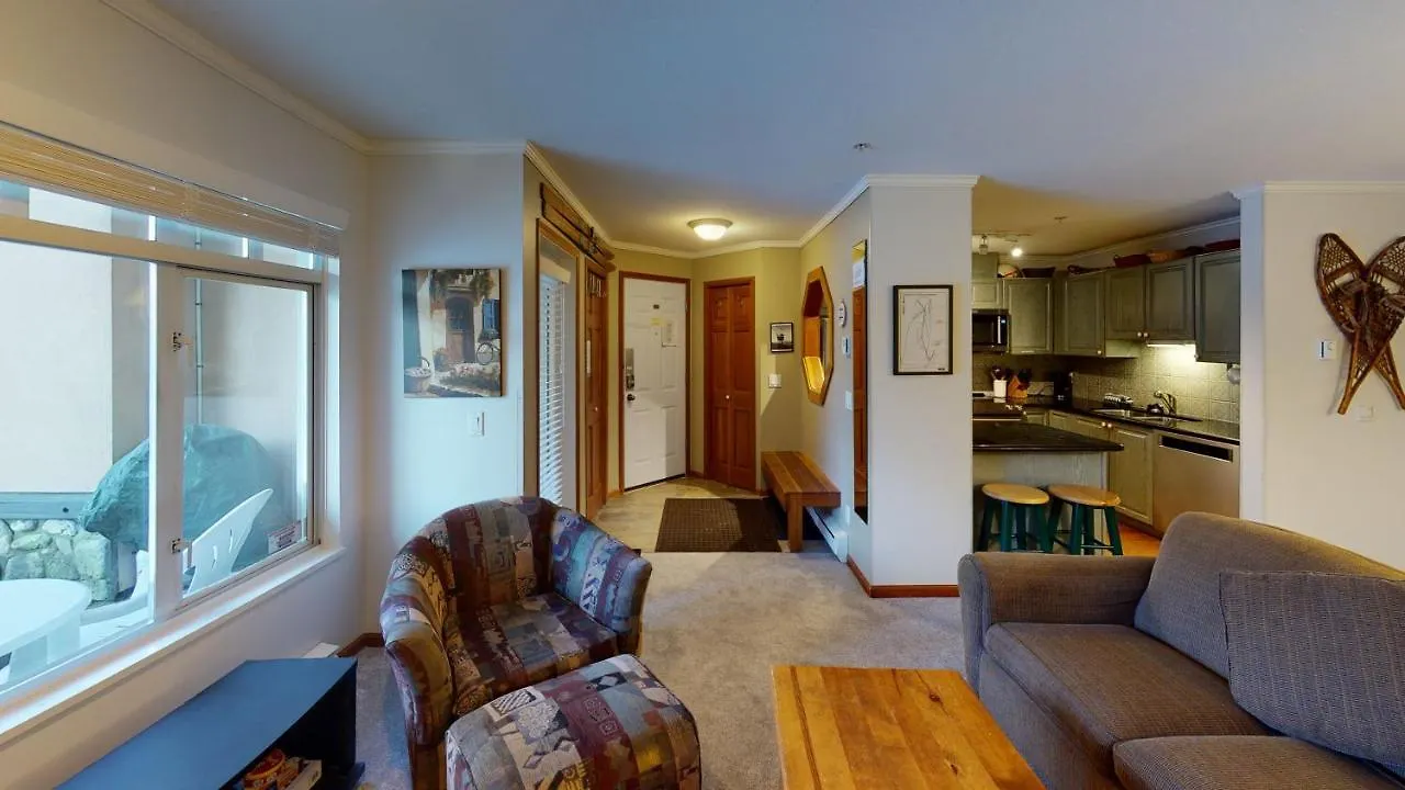 Stoney Creek- Lagoons By Whistler Premier Apartment