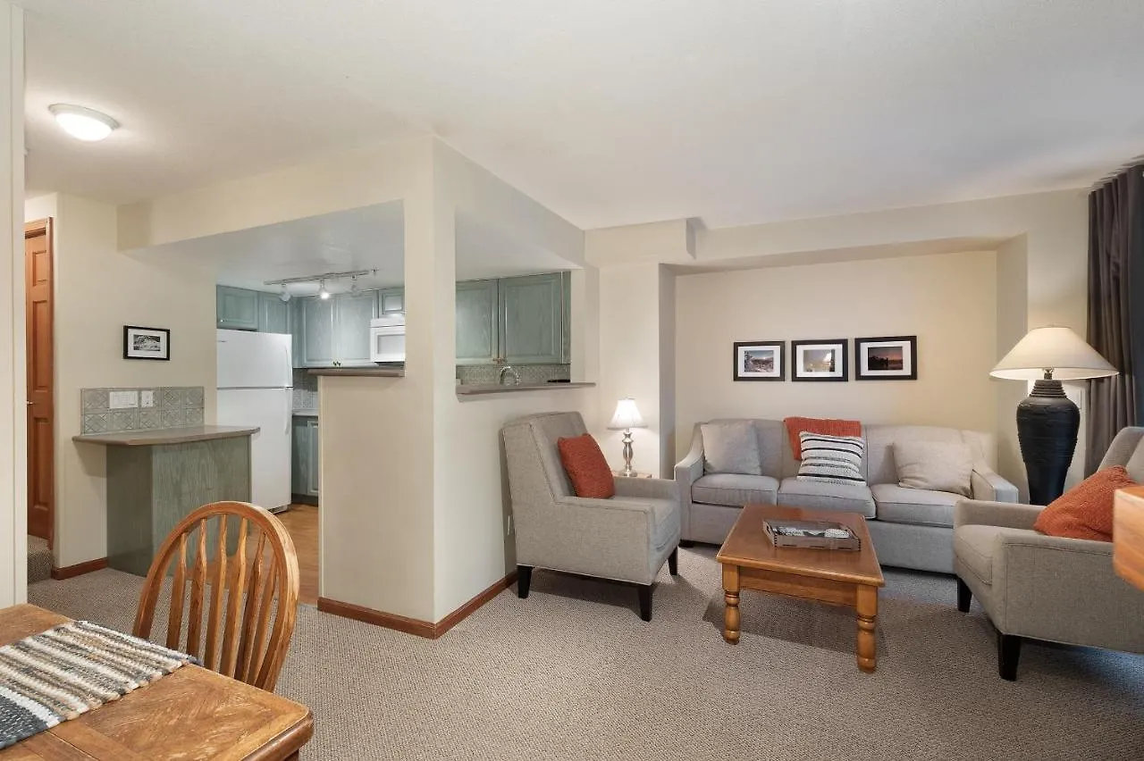 Stoney Creek- Lagoons By Whistler Premier Apartment