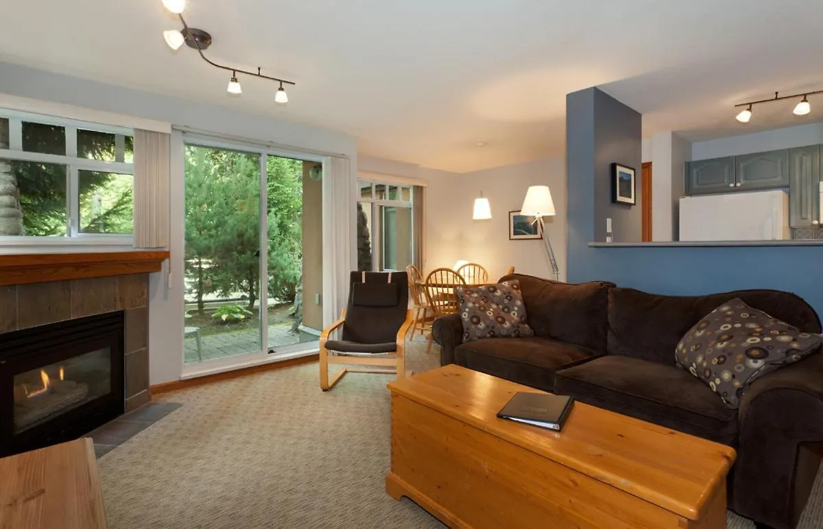 Stoney Creek- Lagoons By Whistler Premier Apartment